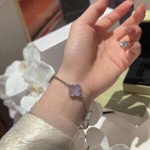 VCA beaded four leaf five jewel arm ring