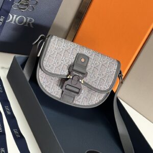 Gallop Messenger Bag