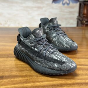 Yeezy 350 V2 Black Grey