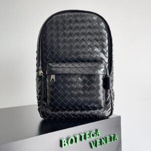 New woven backpack