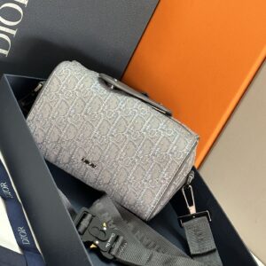 Dior Lingot 22 Hand Bag