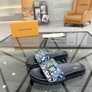 Italian leather sandal with pattern print
