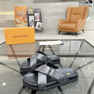 Italian leather sandal with pattern print