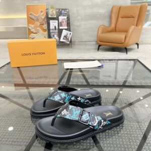 Italian leather sandal with pattern print