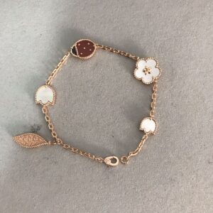 Yellow gold beetle flower bracelet