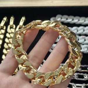 Louis Vuitton Cuban gold chain bracelet