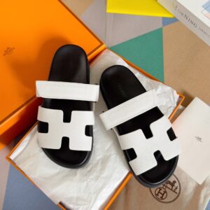 Guangdong Hermes Chypre Series leather casual slip-on