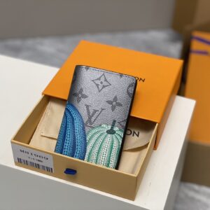 M81969 pumpkin series card wallet with LV x YK artwork