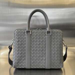 New business bag with fine weave