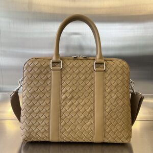 New business bag with fine weave