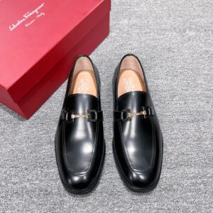 Ferragamo men's leather shoe