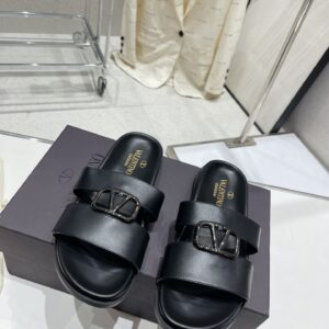 Valentino Garavani Roman Stud Turtl Sandals