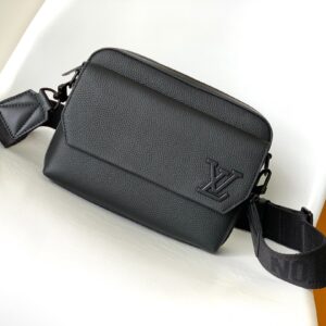 Fastline messenger bag with soft leather
