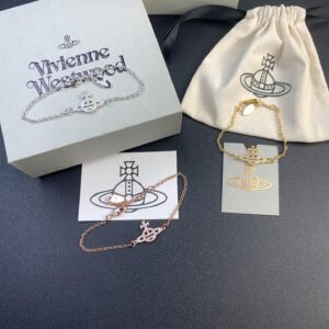 Queen Xi hollow lines diamond embedded Saturn arm ring