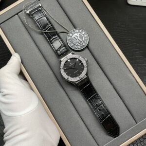 Classic Fusion watch 38mm black diamond