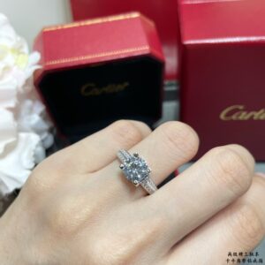 Cartier 2ct horn ring with diamond