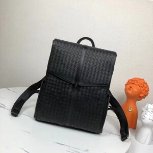 BV latest men's shoulder bag