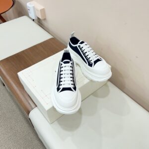 McQueen Sneakers 2022