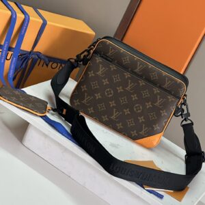 Trio Postman Bag