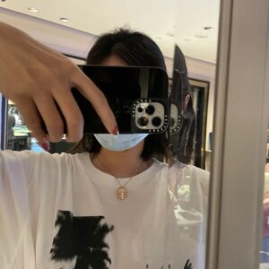 Gold chain necklace