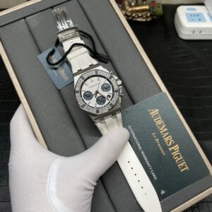 Little Red Book Audemars Piguet Women's 37mm Royal Oak Offshore