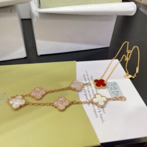 Custom VCA five flowers single flower chain