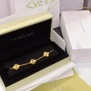 Qixi festival VCA radiation five flowers bracelet