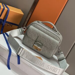 S Lock messenger bag with black monogram pattern
