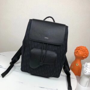 Saddle-style backpack with original fashion design