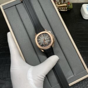 PATEK PHILIPPE Aquanaut Series 5968A-001