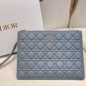 Louis Vuitton Caro Daily modern handbag