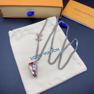 Necklace product item