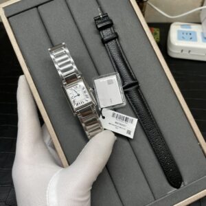 Cartier tank must de cartier collection