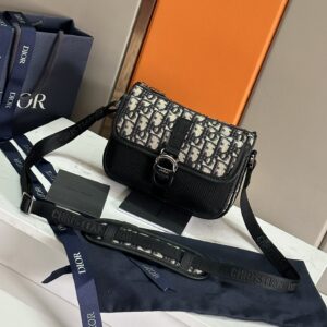 Dior 8 Handbag with Strap MM