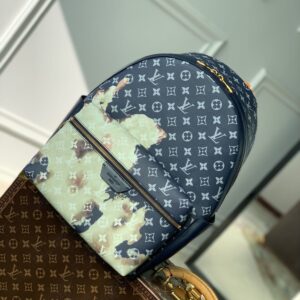 Discovery shoulder bag with monogram embossed leather