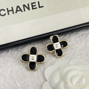 Chanel black white gold four leaf clover earring