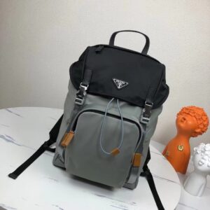 Large space practical backpack with adjustable nylon shoulder straps