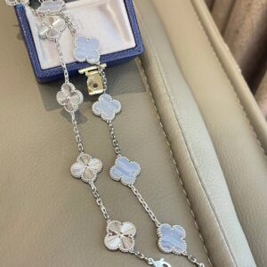 Platinum charm bracelet with laser engraving