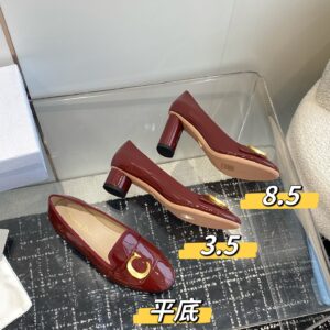 Red Patent Leather Flat Low Heel Shoes
