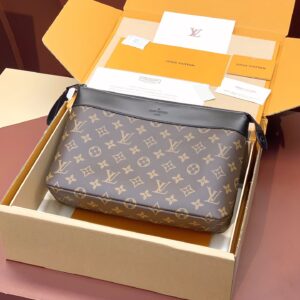 Louis Vuitton Pochette Voyage Souple old flower handbag