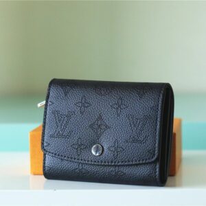M62542 Black Pierced Mahina Wallet