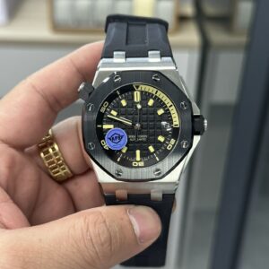 Royal Oak 15720 Watch