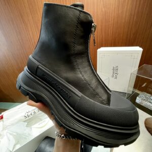 Alexander McQueen winter chain boots