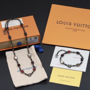 New Louis Vuitton LV Light crystal couple bracelet