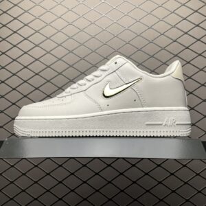 Air Force 1 low-cut sneakers