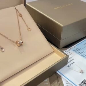 Bvlgari 18k small waist necklace