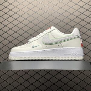 Air Force 1 low-cut sneakers