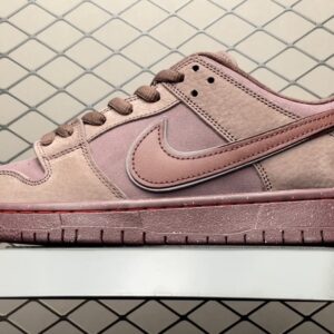 Nike SB Dunk Low casual sneakers
