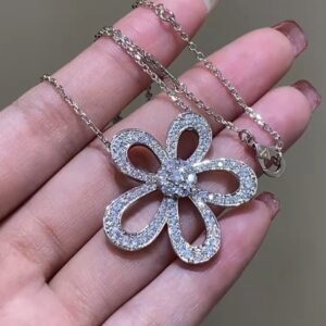 Large flower gold necklace