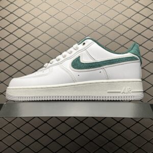 Air Force 1 low-cut sneakers